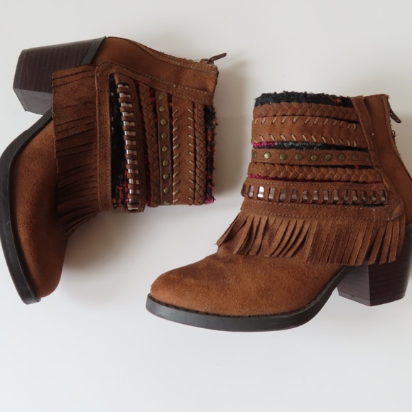 Brown MUDD Short Boots size 6 - Picture 2 of 7